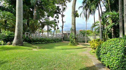 Exclusiva Casa Con Acabados De Lujos En Venta En Los Chorros Yf