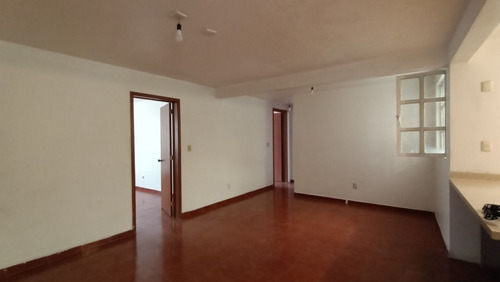 Bodega Y Oficinas De 279m2 / Tlalnepantla, Edomex