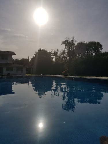Imagen 5 de 18 de Oportunidad En El Trebol De Ezeiza!!! Casa En 2 Plantas Con Quincho Y Piscina!!! Lote De 1200 Mts!!
