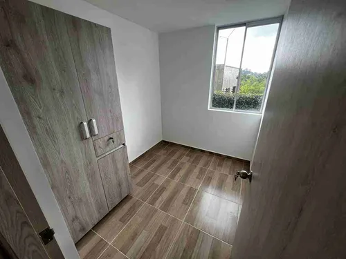 Apartamento En Arriendo En Frailes/dosquebradas (279057310).