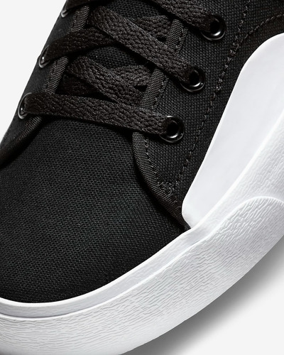 Imagen 3 de 7 de Zapatillas Nike Sb Mod Blazer Court Negro Blanco Lona