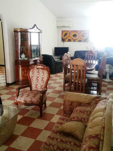 Imagen 5 de 12 de Venta Casa Urb. Los Cerritos, Paraparal