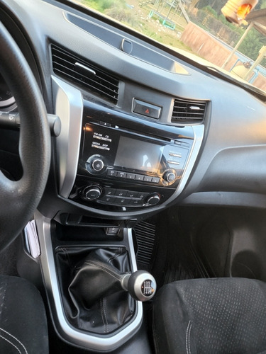 Imagen 3 de 6 de Nissan Np300 Xe 2.3d Mt