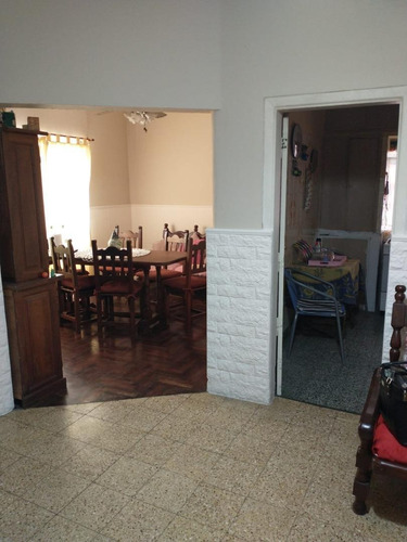 Imagen 4 de 16 de Casa En Excelente Ubicacion En Burzaco!!!!!