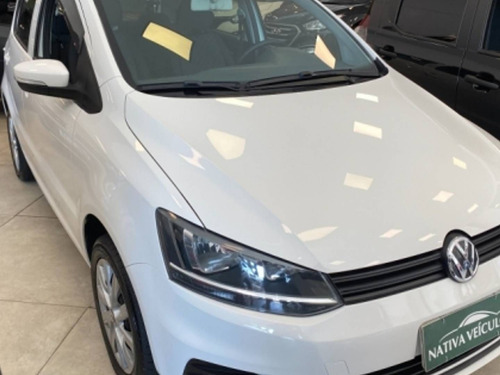 Imagem 2 de 6 de Volkswagen Fox 1.0 Mi Trendline 8v Flex 4p Manual