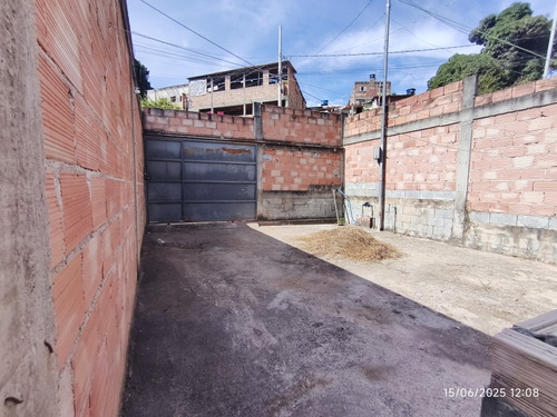 Casa 3 Cômodo Com Estrutura Para 7 Cômodos Com Garagem