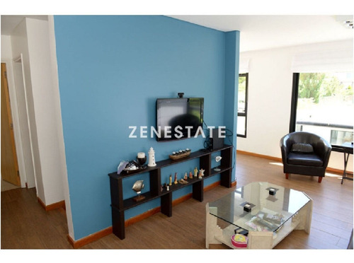 Apartamento En Brava, 3 Dormitorios