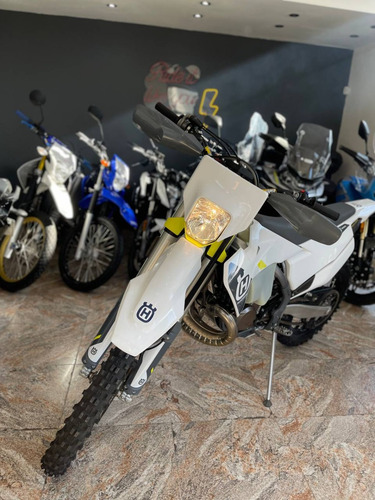 Husqvarna Te 300i 2022. No Kx250x Crf250x