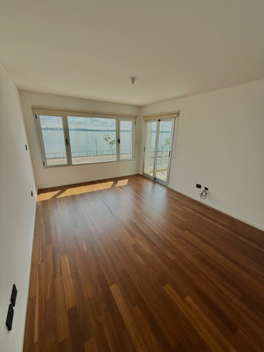 Departamento En Venta En Costanera Frente Al Rio