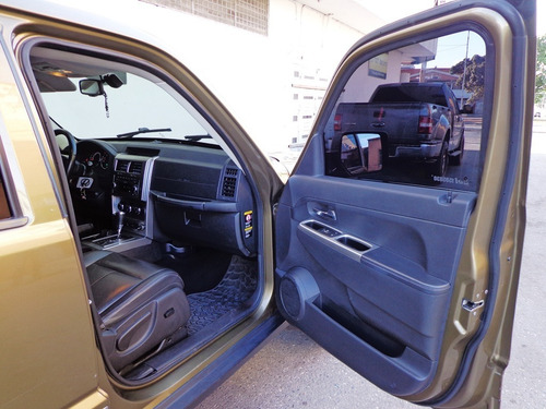 Imagen 12 de 18 de Jeep Cherokee Limited 2009 V6 4x4 Automático