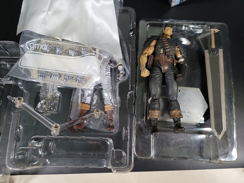 Figma 138 - Griffith & Guts (Usado)