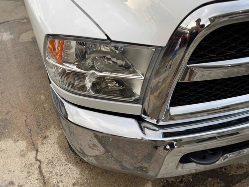 Imagen 3 de 10 de Dodge Ram 2500 4x4