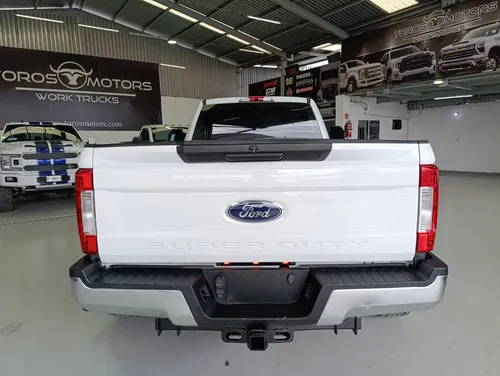 Ford F-350 Dully Cab Sencilla 4x4 Diesel