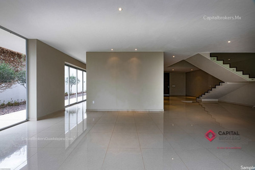 Imagen 14 de 30 de Casa De Lujo En Venta Nueva Bugambilias Sur