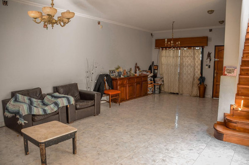 Imagen 2 de 15 de Venta Casa 5 Dormitorios, Cerrito 2900, Gazze