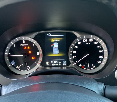 Imagem 8 de 10 de Nissan Frontier Le 2.3 Laranja 2017