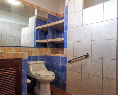 Imagen 10 de 16 de Amplio Apartamento De 2 Habs + Estudio En Venta En Zona 14