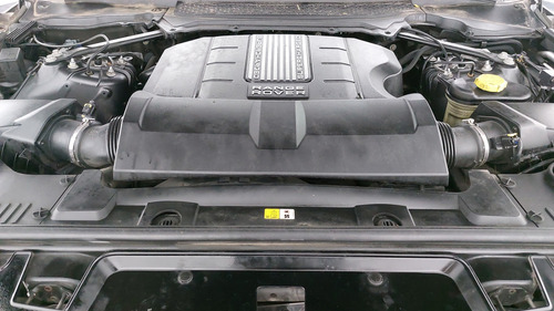 Land Rover Range Rover Sport 5.0 V8 SUPERCHARGED AT 4WD