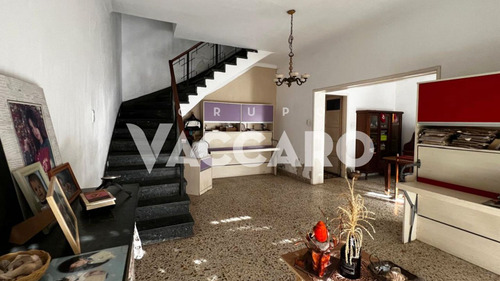 Casa En Venta 5 Ambientes En Ituzaingo