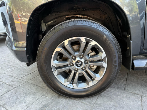 Mitsubishi L200 2.4 Cd Gls 4X4 At