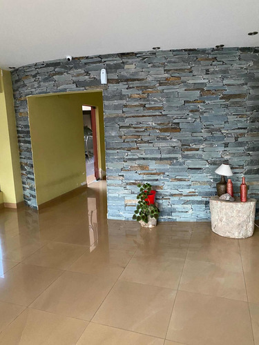 Imagen 3 de 14 de Excelente Departamento En Centro De Morón C/cochera Cubierta