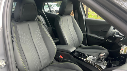 Peugeot 2008 1.0T Gt