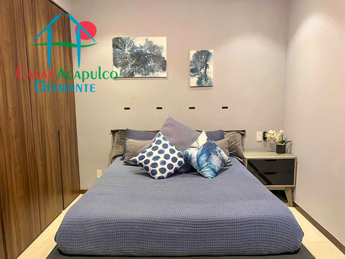 Cad La Isla Fiji R5. En Condominio De Playa. Terraza Con Vista A Las Áreas Comunes