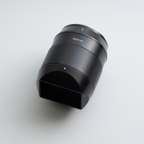 Lente Ttartisan 56mm F1.8 Aps-c Para Câmeras Sony E-mount