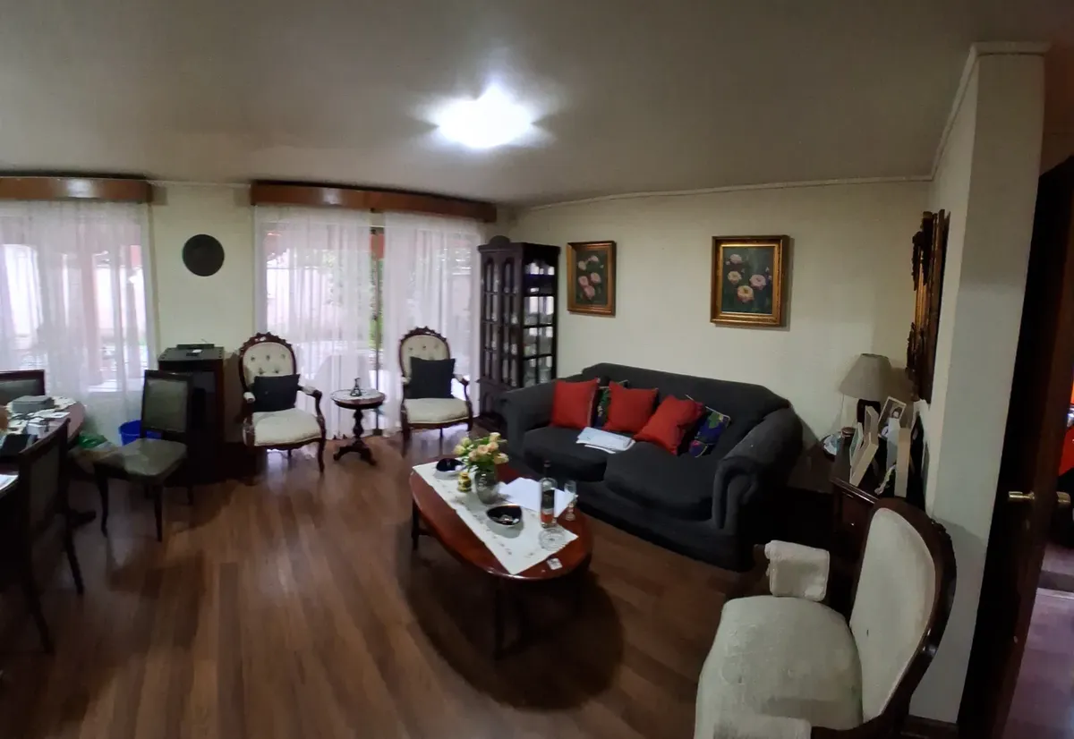 Imagen 5 de 10 de ¡ Gran Oportunidad! Casa 5 Dormitorios, En Alto Lo Castillo