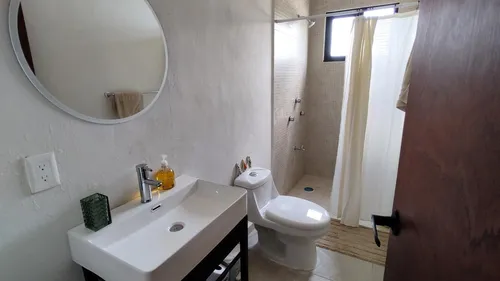 Casa En Venta Merida, Playa Chabihau De 1 Planta Frente Al Mar, Entrega Inmediata.