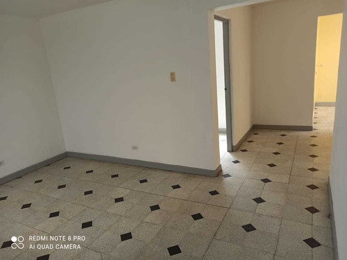 Estadio Calasanz Avenida 80 Segundo Piso Para Oficinas O Vivienda