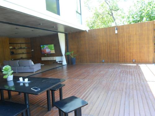 Casa En Venta::4 Ambientes::condominio::520m2 Y 250m2 Const.