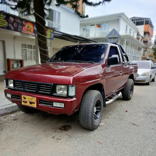 Nissan D21 2.4 4x2