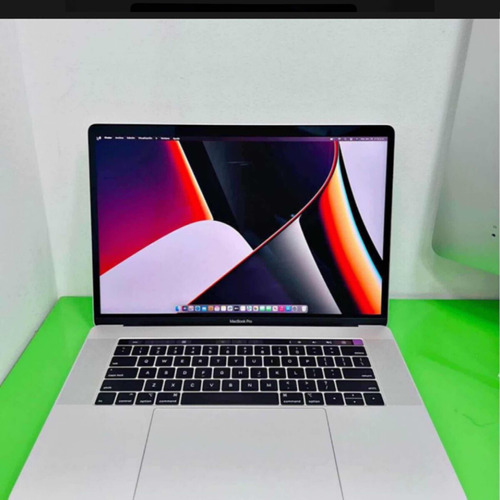 Macbook Pro 265$ I7 Ocho Núcleos Memoria Ram 16gb Y 256ssd