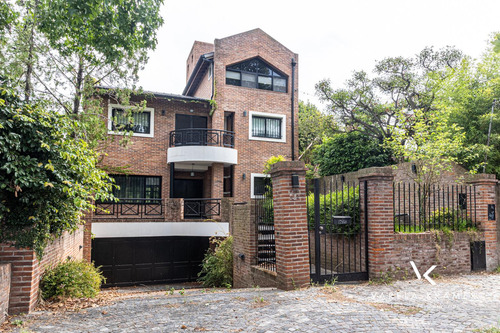 Casa En Venta En Beccar, San Isidro