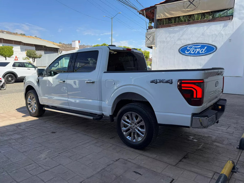 Ford Lobo Lariat