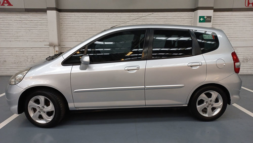 Imagen 4 de 15 de Honda Fit 2007 1.5 Lx Cvt
