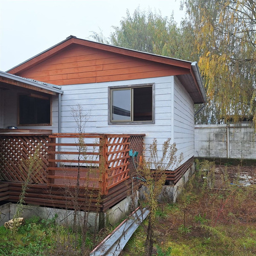 Casa En Venta De 5 Dorm. En Quillón