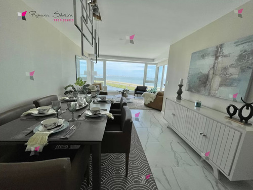 Venta De Apartamento De 3 Suites Frente Al Mar En Edificio Poseidon Laguna Punta Del Este 