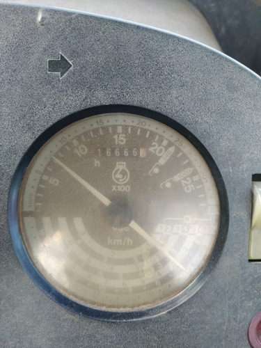 John Deere 2850