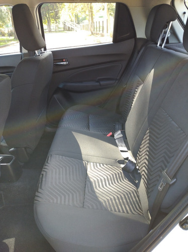 Suzuki Swift Gl At