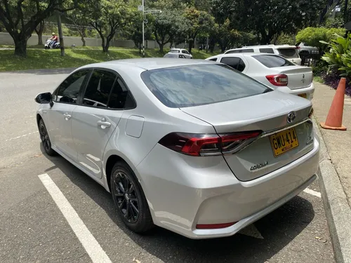 Toyota Corolla 1.8 Xe-i Hibrido At 4x2 2020