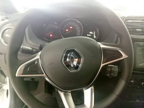 Renault Logan 1.6 Life Plus