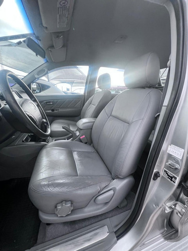 Toyota Hilux 3.0 Srv Cab. Dupla 4x2 4p