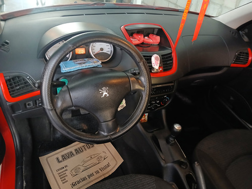 Peugeot 207 1.4 Sedan Active 75cv