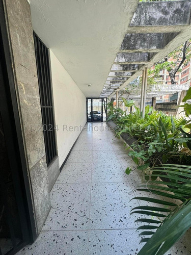 Km Apartamento (1 Nivel) En Venta En Colinas De Bello Monte, Distrito Metropolitano
