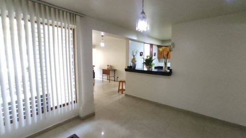 Imagen 11 de 12 de Apartamento En Venta En Prebo I 101 Mtrs. 165429 Andres Peña