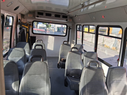 Econoline E450 Para 15 O 24 Pasaeros