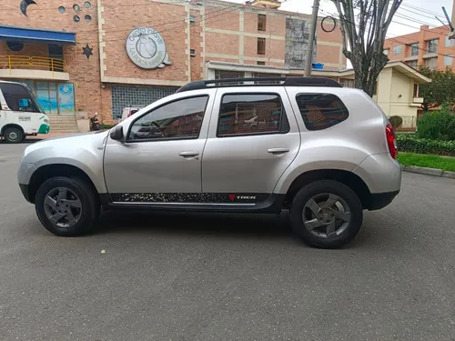 Renault Duster DYNAMIQUE 4X4 2000CC MT AA