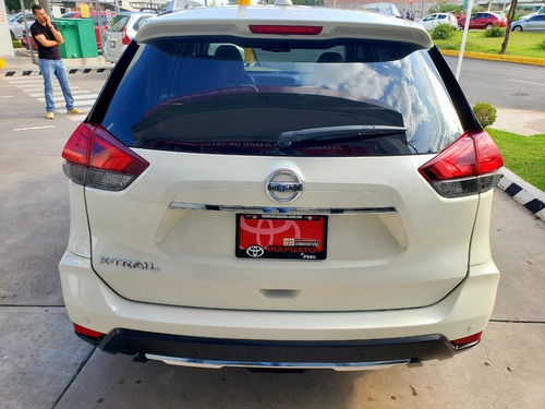 Imagen 5 de 8 de Nissan X-trail Exclusive 2 Filas